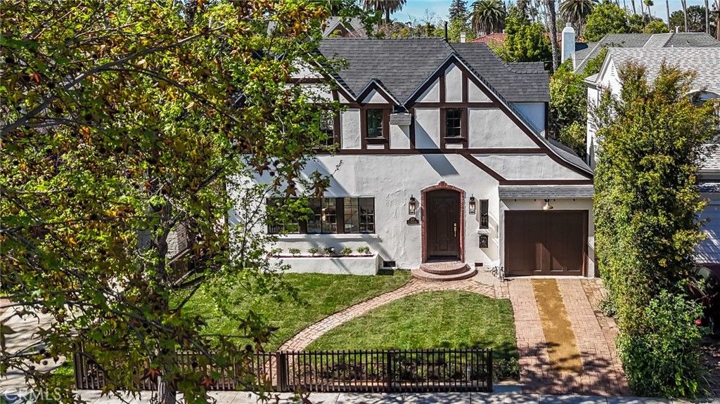 Image 56 of property listing at 507 S Norton Avenue, Los Angeles, CA 90020