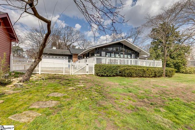 408 Bridgewater Drive, Greenville, SC 29615