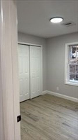 405 Granite St, Worcester, MA 01607