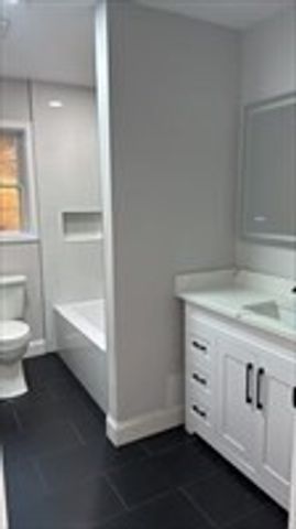 405 Granite St, Worcester, MA 01607