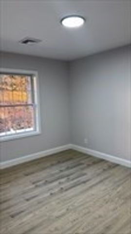 405 Granite St, Worcester, MA 01607