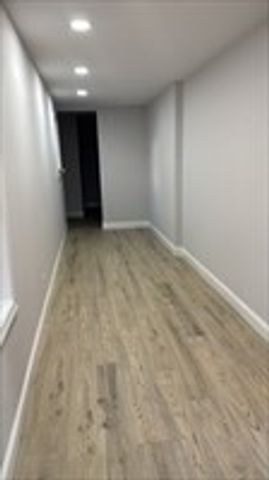 405 Granite St, Worcester, MA 01607