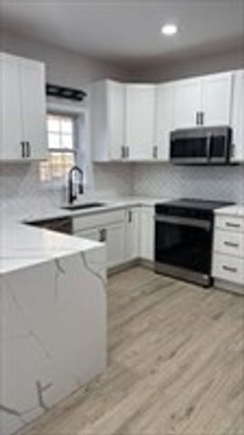 405 Granite St, Worcester, MA 01607