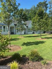 308 Chardonnay Way, Woodstock, GA 30188