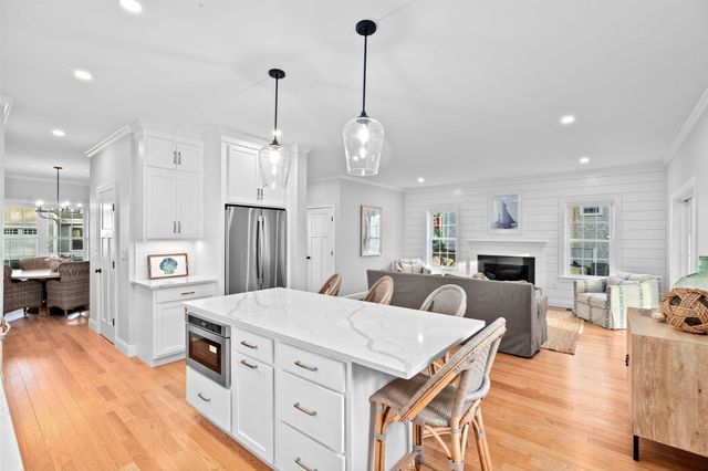 8 Preservation Way, Plymouth, MA 02360