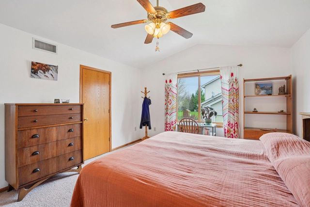 316 Burl Oak Drive, Deforest, WI 53532