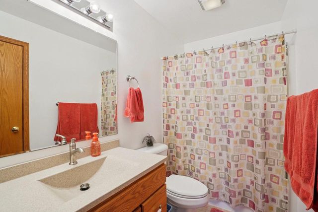 316 Burl Oak Drive, Deforest, WI 53532