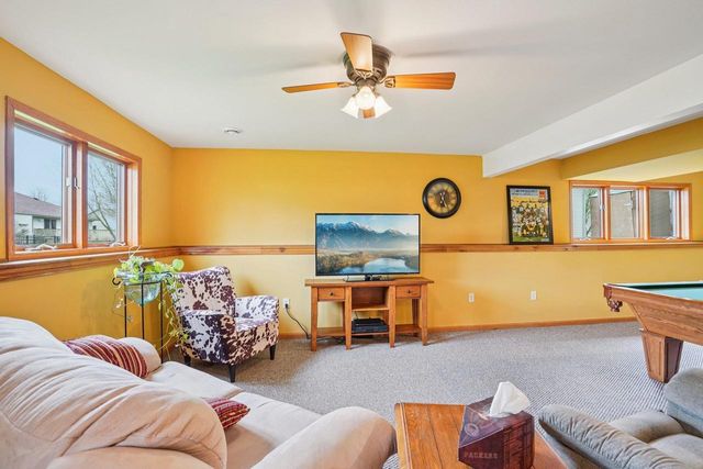 316 Burl Oak Drive, Deforest, WI 53532