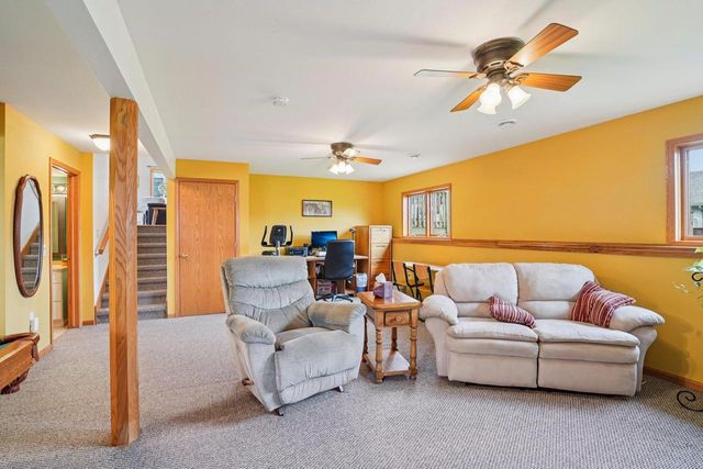 316 Burl Oak Drive, Deforest, WI 53532