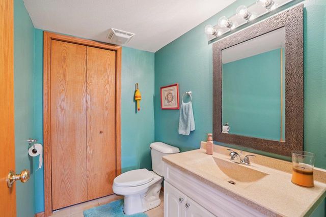 316 Burl Oak Drive, Deforest, WI 53532