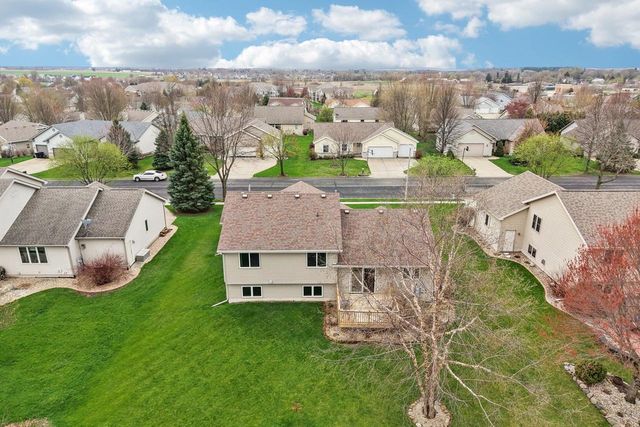316 Burl Oak Drive, Deforest, WI 53532