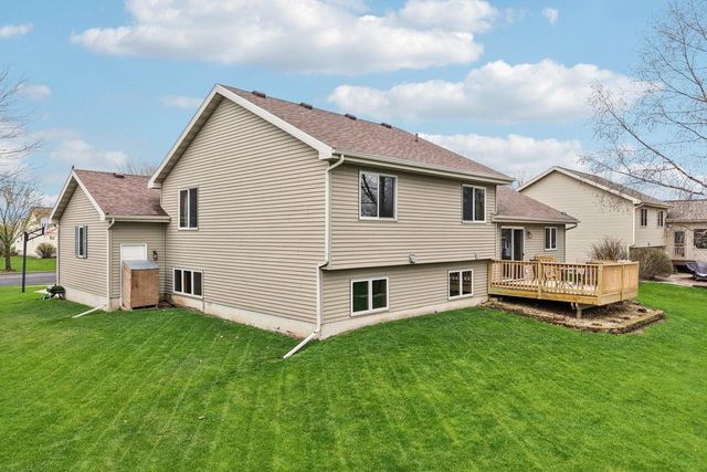 316 Burl Oak Drive, Deforest, WI 53532