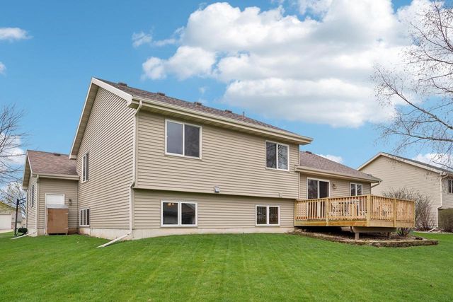 316 Burl Oak Drive, Deforest, WI 53532