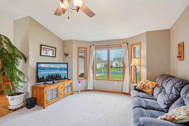 316 Burl Oak Drive, Deforest, WI 53532