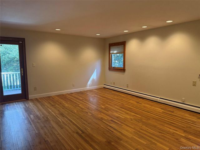 5 Mannetto Hill Road, Huntington, NY 11743