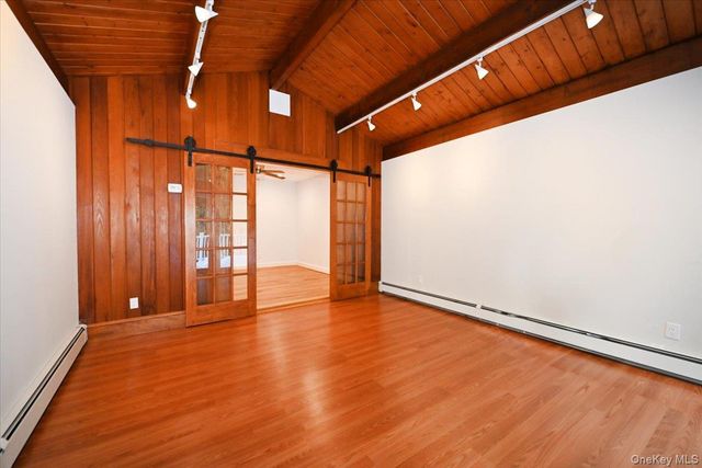 5 Mannetto Hill Road, Huntington, NY 11743