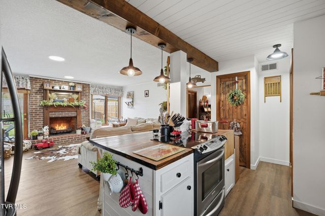 6320 Booth Court, Kingsport, TN 37663