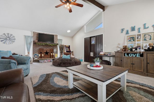 6320 Booth Court, Kingsport, TN 37663