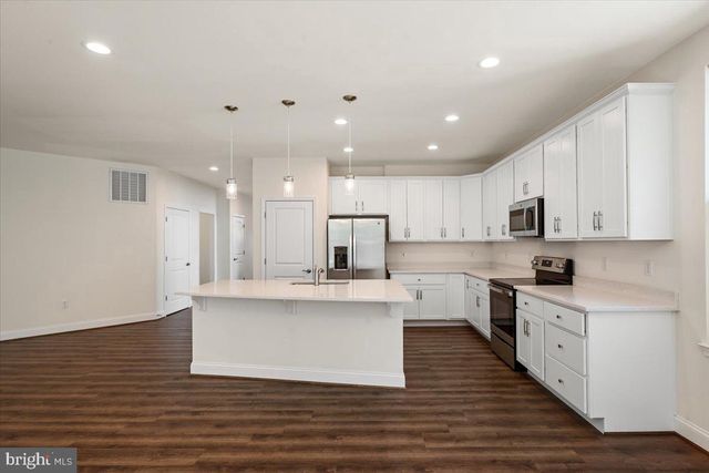 105 AMBERFIELD CT, Winchester, VA 22602