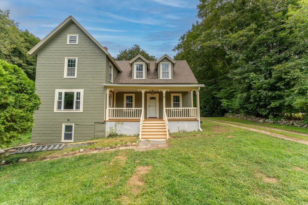 6 Old Plains Road, Windham, CT 06226