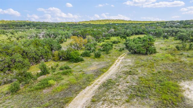 3817 Hart Hollow DR, Spicewood, TX 78669