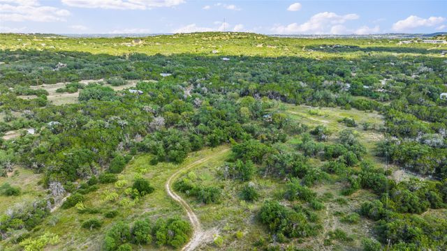 3817 Hart Hollow DR, Spicewood, TX 78669