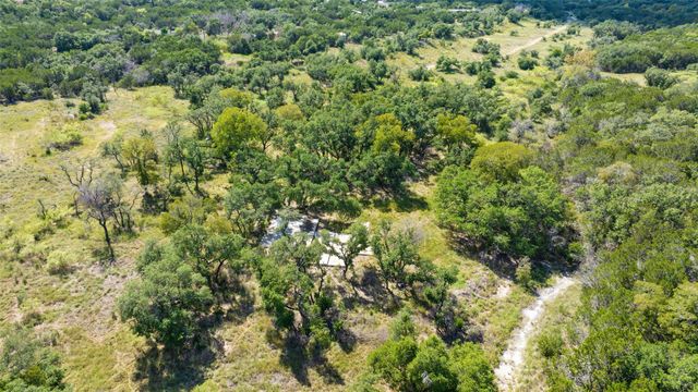 3817 Hart Hollow DR, Spicewood, TX 78669