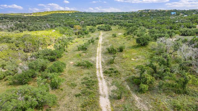 3817 Hart Hollow DR, Spicewood, TX 78669