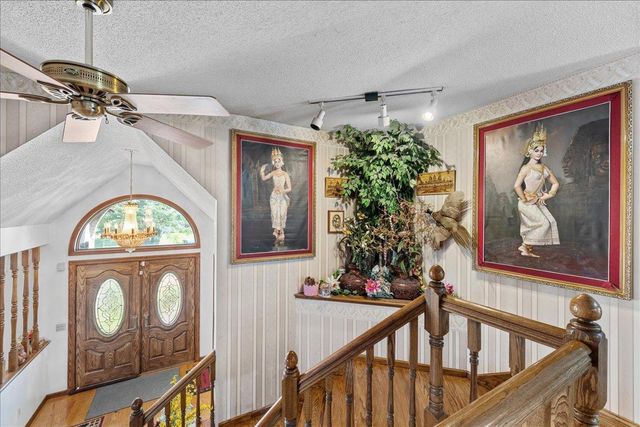 479 Mary Street S, Maplewood, MN 55119