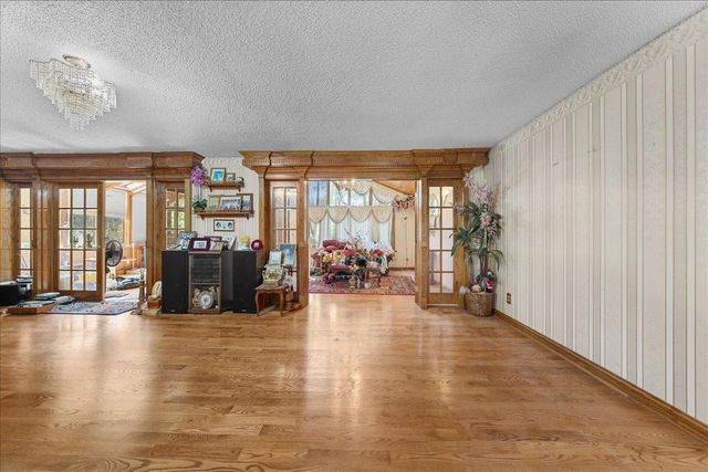 479 Mary Street S, Maplewood, MN 55119