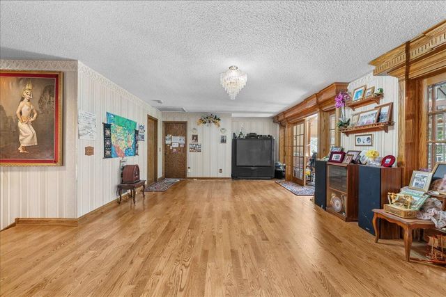 479 Mary Street S, Maplewood, MN 55119