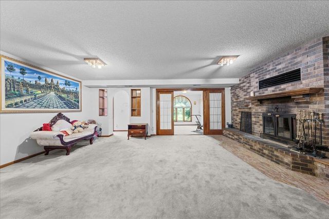 479 Mary Street S, Maplewood, MN 55119