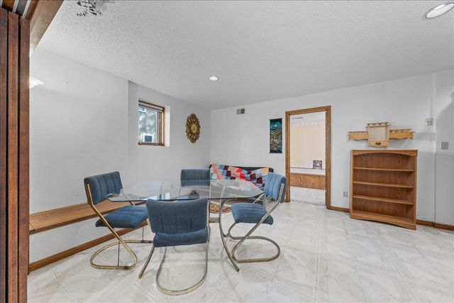 479 Mary Street S, Maplewood, MN 55119