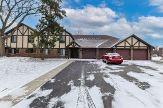 1030 Cottonwood Court 2A, Wheeling, IL 60090