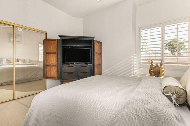 8270 N Hayden Road 2043, Scottsdale, AZ 85258