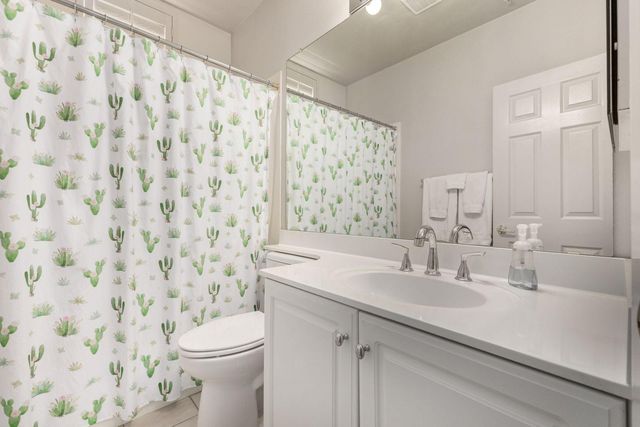 8270 N Hayden Road 2043, Scottsdale, AZ 85258