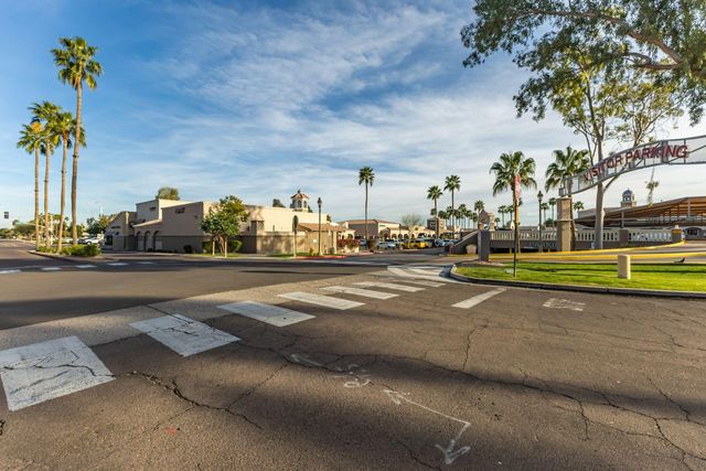 8270 N Hayden Road 2043, Scottsdale, AZ 85258