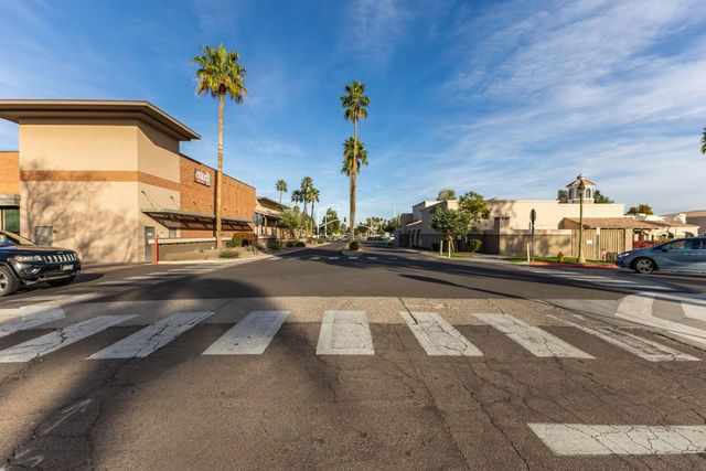 8270 N Hayden Road 2043, Scottsdale, AZ 85258