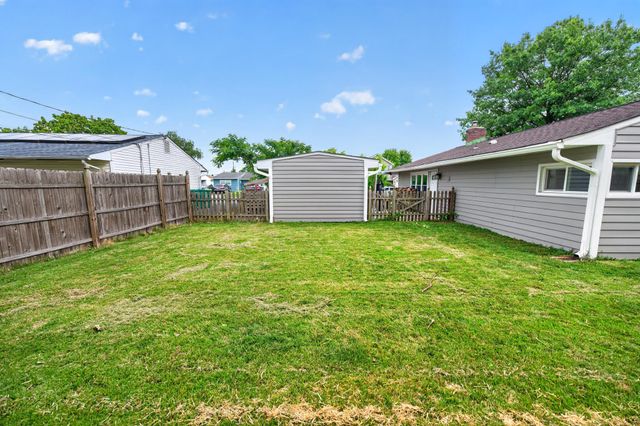 35 PALM LN, Levittown, PA 19054