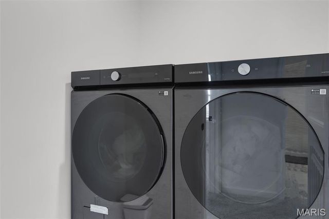 809 Londonbury Court, Wentzville, MO 63385