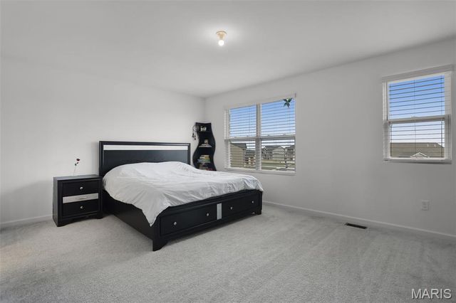 809 Londonbury Court, Wentzville, MO 63385