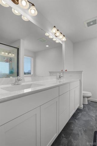 809 Londonbury Court, Wentzville, MO 63385