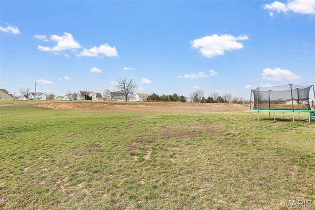 809 Londonbury Court, Wentzville, MO 63385