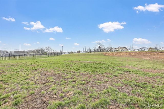 809 Londonbury Court, Wentzville, MO 63385