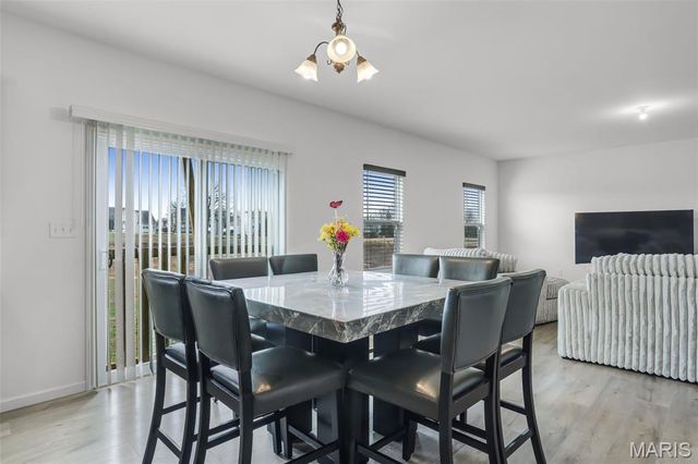 809 Londonbury Court, Wentzville, MO 63385