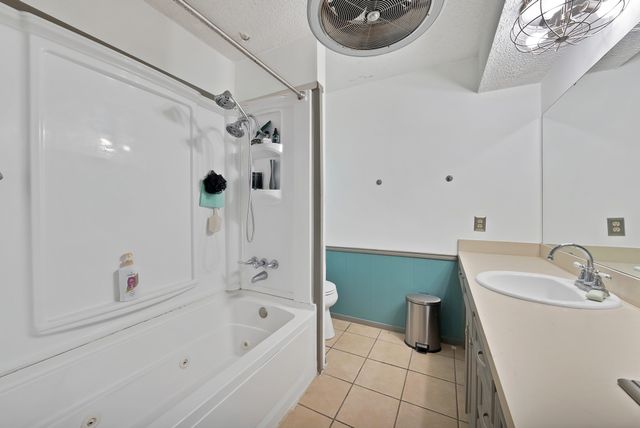 6305 Arthur Drive, Edgecliff Village, TX 76134