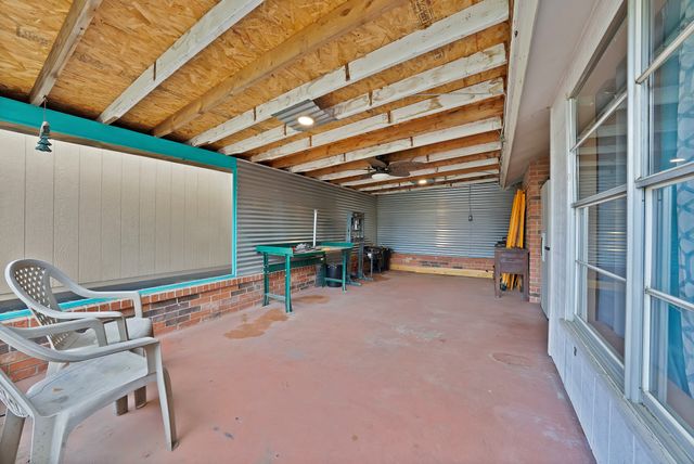 6305 Arthur Drive, Edgecliff Village, TX 76134