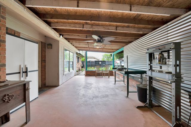 6305 Arthur Drive, Edgecliff Village, TX 76134