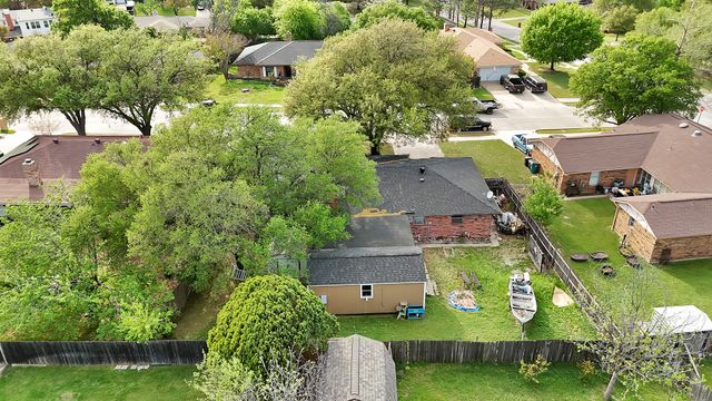6305 Arthur Drive, Edgecliff Village, TX 76134