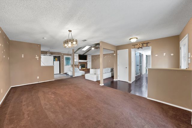 6305 Arthur Drive, Edgecliff Village, TX 76134